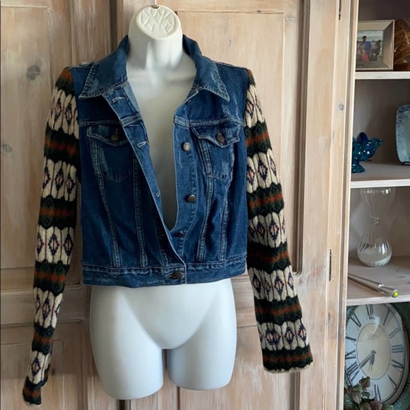 Free People Destroyed Denim Jean Jacket Women’s Small - Picture 4 of 8